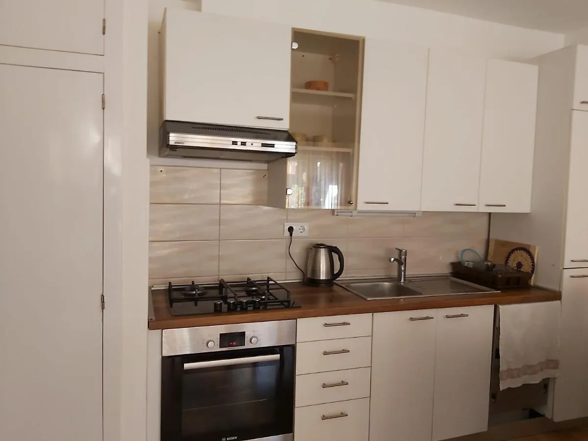 Apartment Rita Near Trstenik Beach Split Croatia